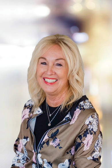 Portrait of Dawn Micheal, REALTOR® | NRLUX.